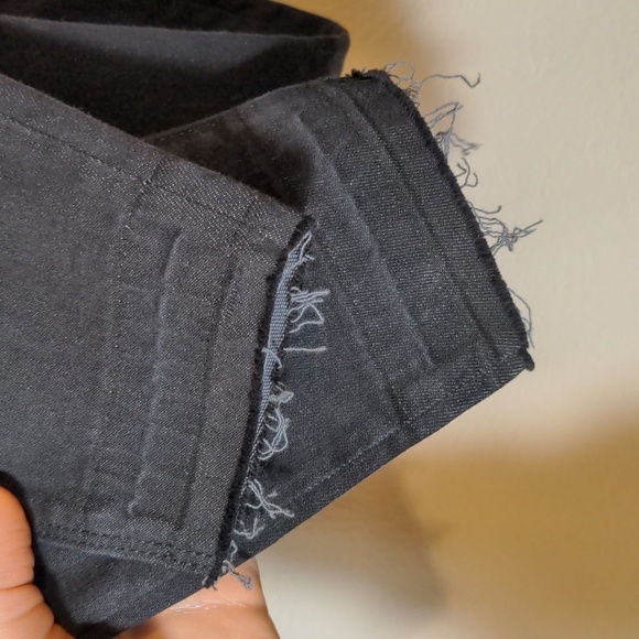 Spanx pull-on vintage distressed ankle skinny jeans in vintage black - Picture 11 of 14